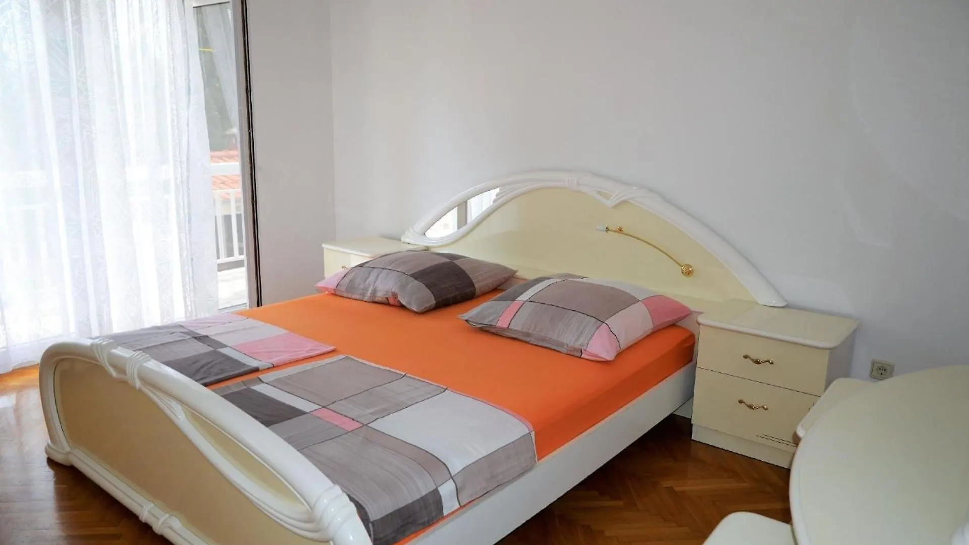 Apartment Grosse Wohnung Mit Meerblick, Wenige Schritte Vom Strand Entfernt Trogir
