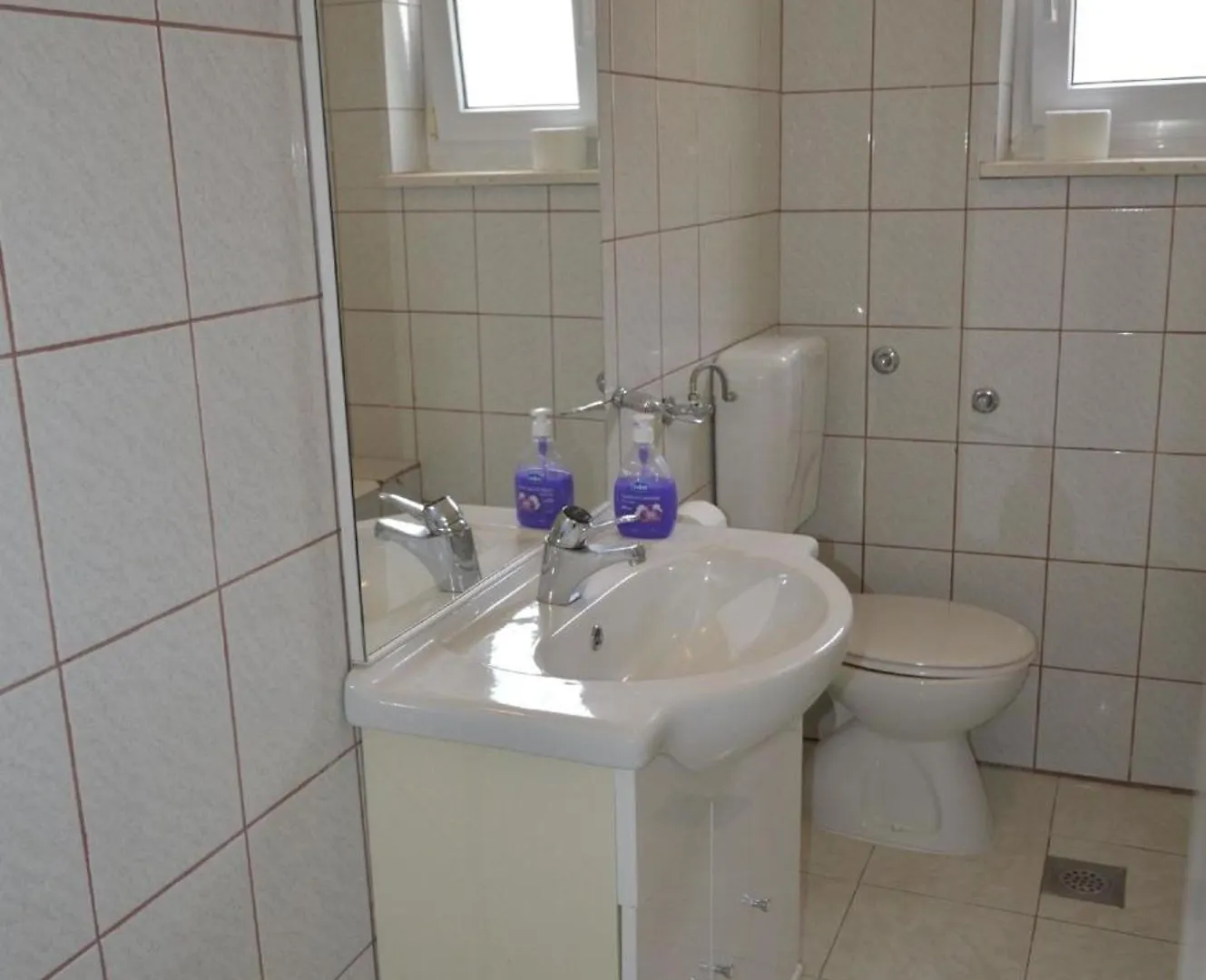 Apartment Grosse Wohnung Mit Meerblick, Wenige Schritte Vom Strand Entfernt Trogir