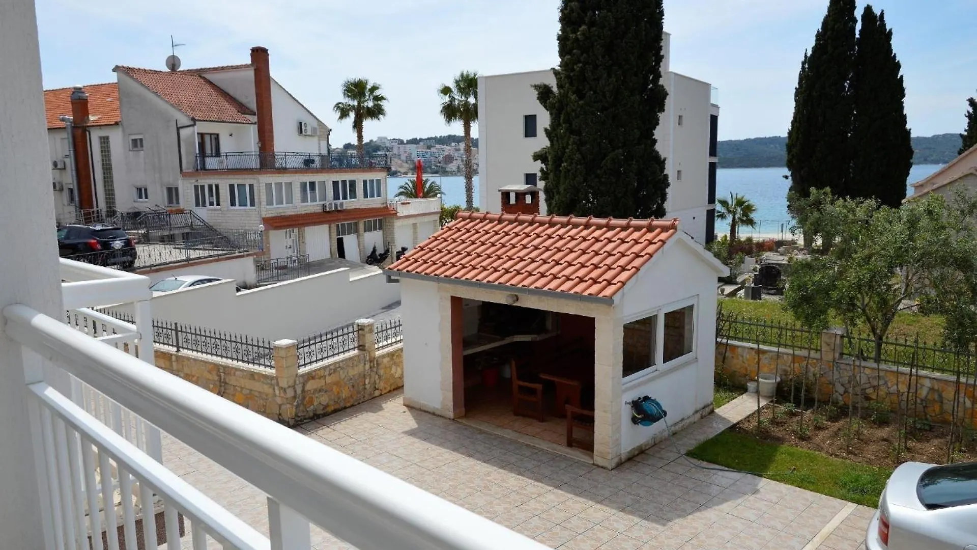 Apartment Grosse Wohnung Mit Meerblick, Wenige Schritte Vom Strand Entfernt Trogir